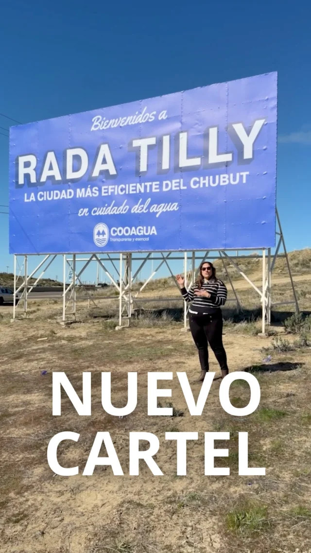 Más que un cartel de bienvenida, un homenaje 💙Desde el Consejo de Administración, quisimos reconocer a toda la ciudad por ser la más eficiente de Chubut en el cuidado del agua.Porque este logro no es solo nuestro, es de cada radatillenses que cuida el recurso todos los días 🚰Y así le contamos a quienes llegan a Rada Tilly, quiénes somos 🌊